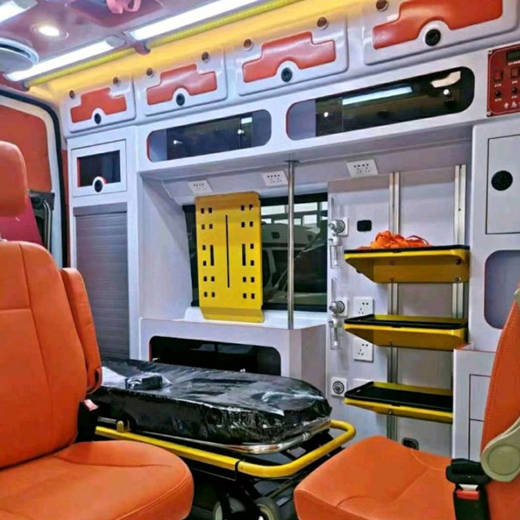 城北长途救护车护送病人租赁价格